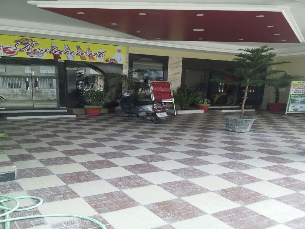 Hotel New Park Plaza Haridwar Exterior photo